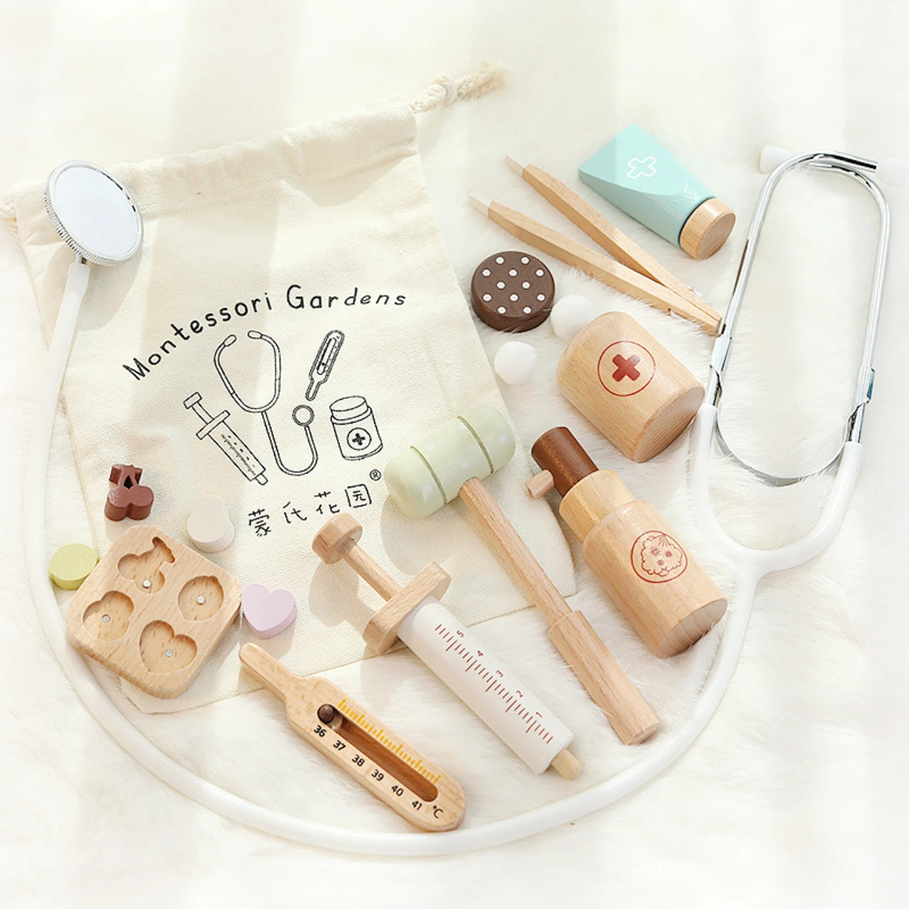 Children playing house simulation, doctors, nurses, stethoscopes, medical kits, syringes, toy sets, wooden boys and girls